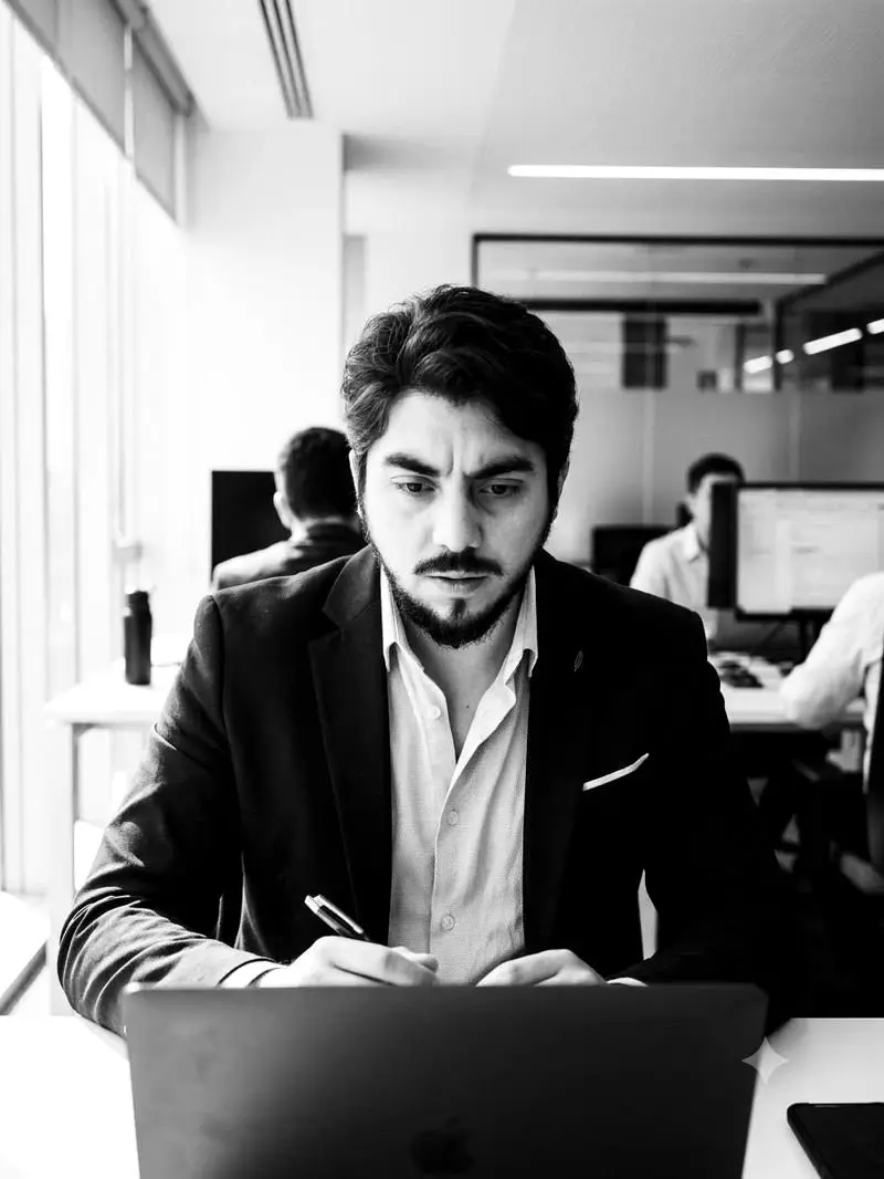 Fabricio Martínez Torres, socio